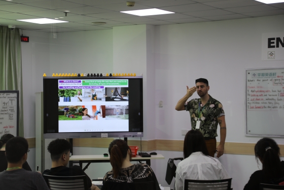 ���g����Ӣ�Z��Ӗ���ı��^�ã����x���|�C����3���˜�